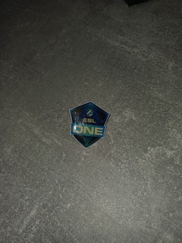 Esl one anstecknadel - one, –